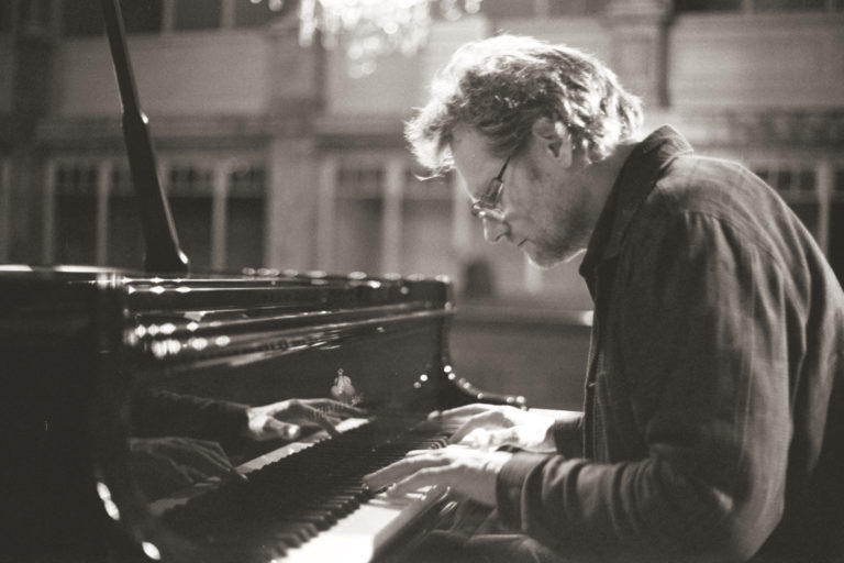 Nikolaj-Hess-Press-2019-Viola-Ellehammer-Dasseville